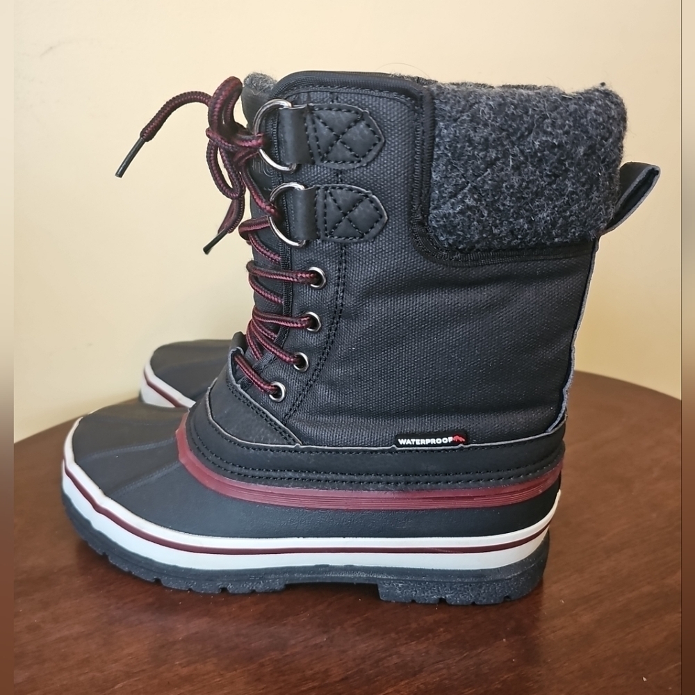 Quechua Waterproof Hiking Trail Warm Winter Snow Boots Women's Size 8 / …